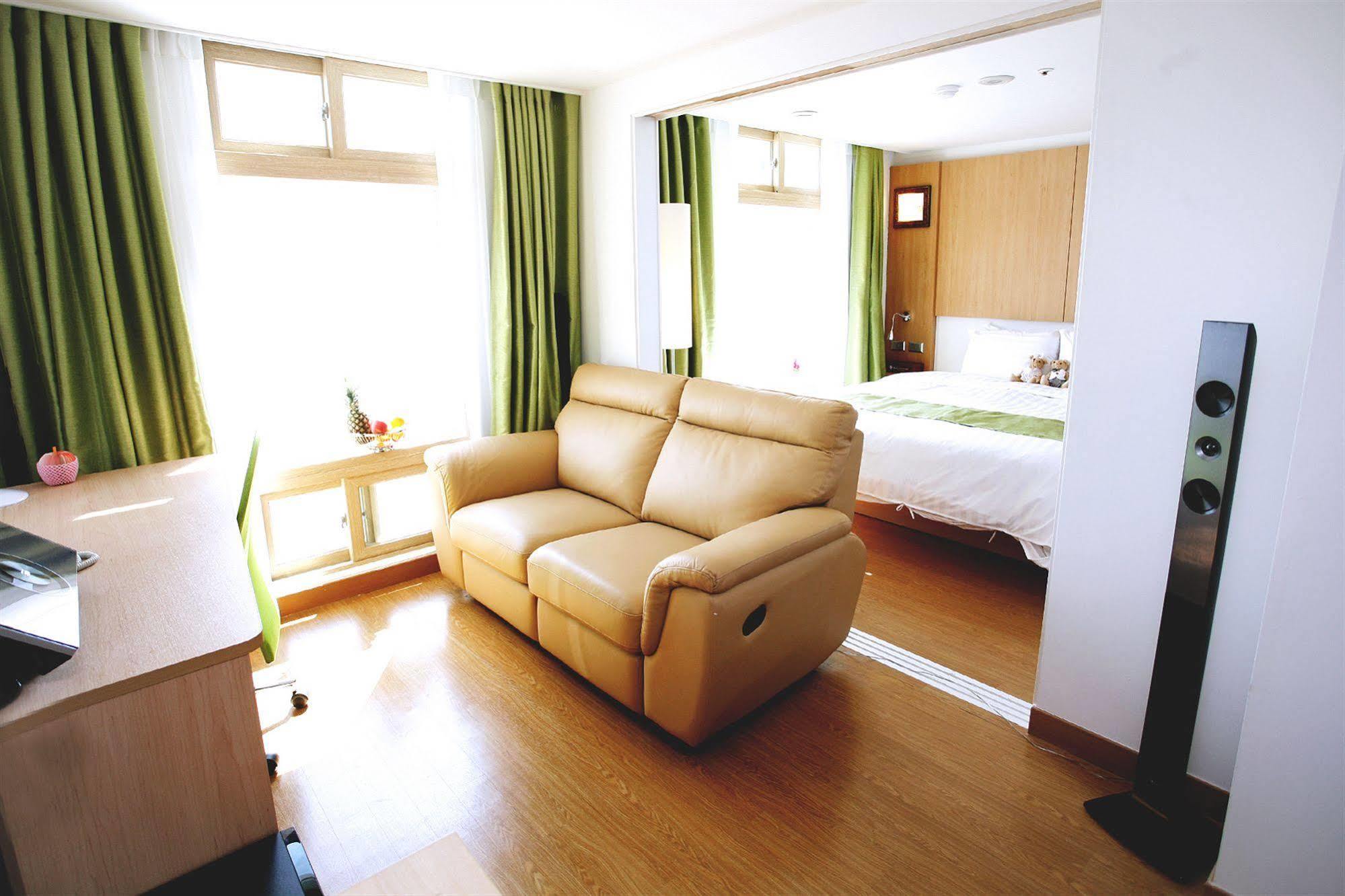 Gunsan Apple Tree Hotel Exteriér fotografie