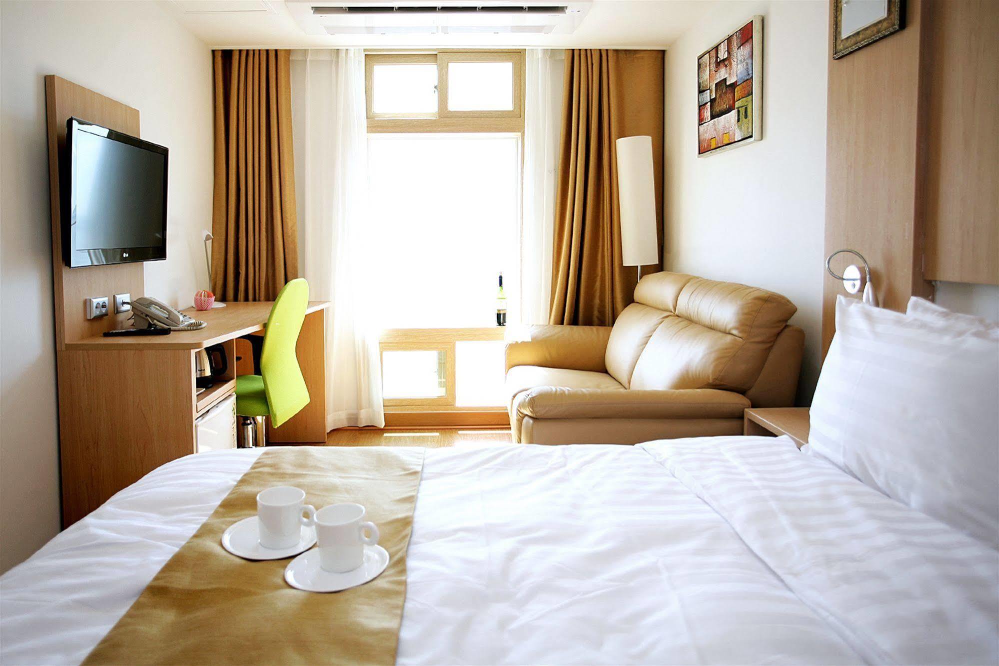 Gunsan Apple Tree Hotel Exteriér fotografie
